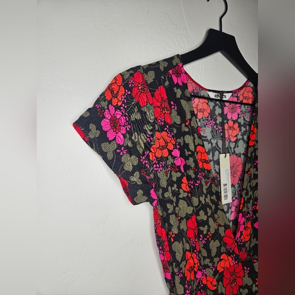 Rollas Cleo Rambling Floral Wrap Dress in Small NWT - Picture 3 of 7